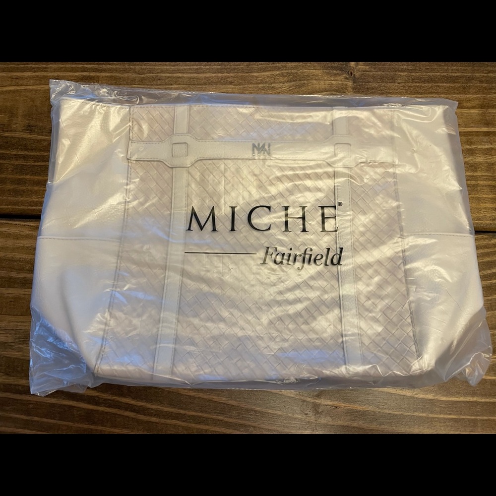 MWT Miche Fairfield Demi Shell